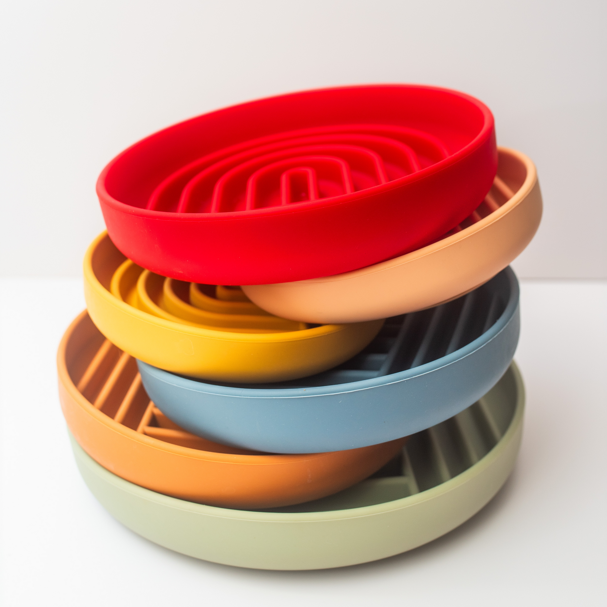 The Slowdown Bowl: Slow Feeder & Lick Mat